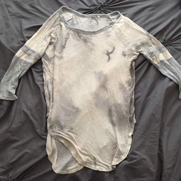 Urban Outfitters long sleeve t - Picture 1 of 1